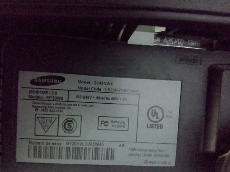 Pc de escritorio anda perfecto viene sin techado ni mouse