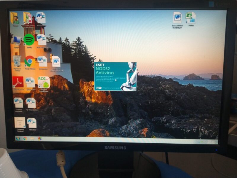 Pc de escritorio anda perfecto viene sin techado ni mouse