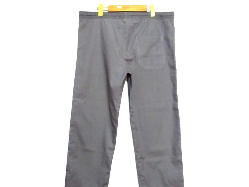 Pantalón gris