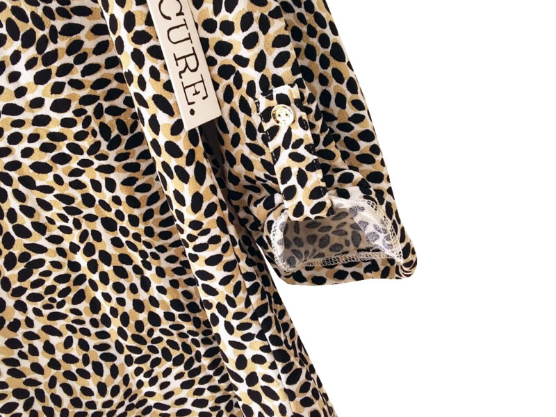 Remera "hojitas print"