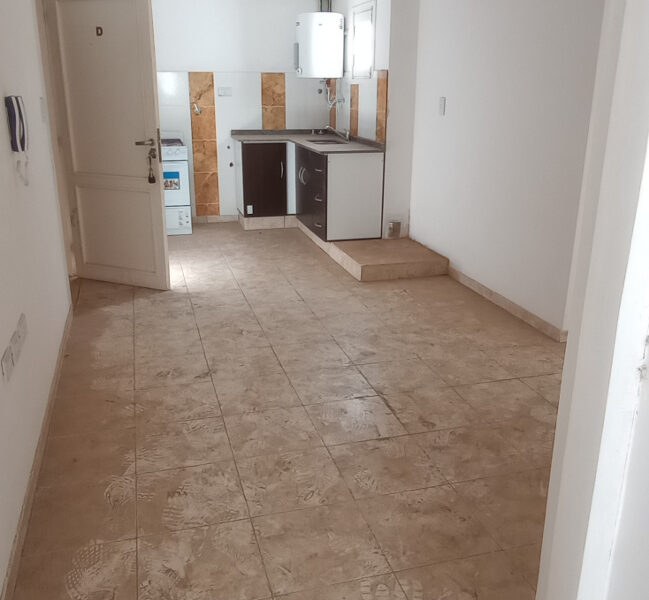 VENDO DEPTO EN MICROCENTRO