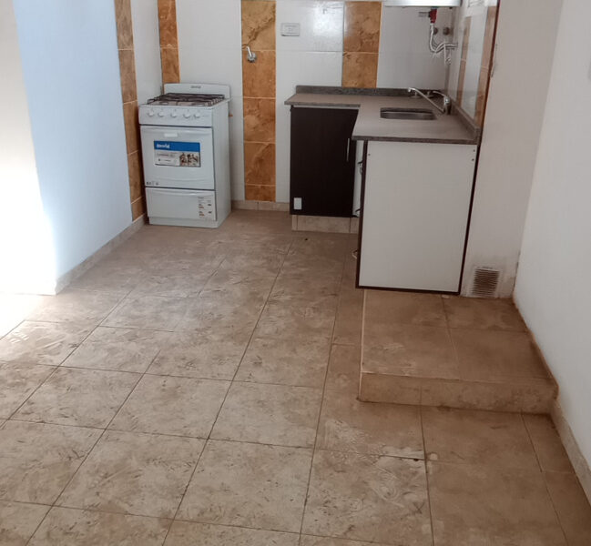 VENDO DEPTO EN MICROCENTRO